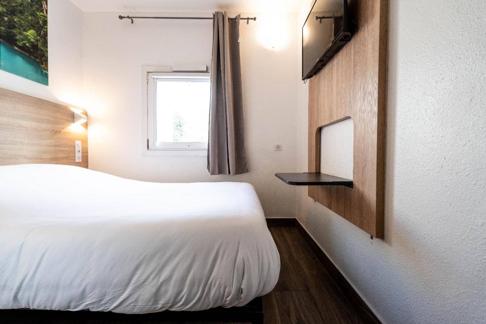 Kyriad Direct Brignoles - Provence Verte Экстерьер фото