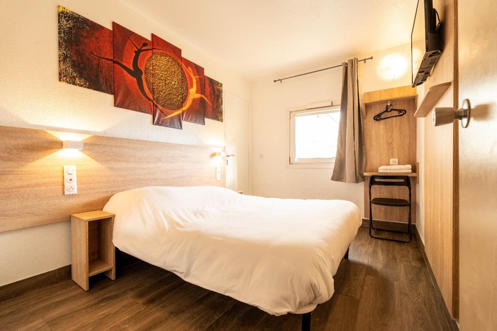 Kyriad Direct Brignoles - Provence Verte Экстерьер фото
