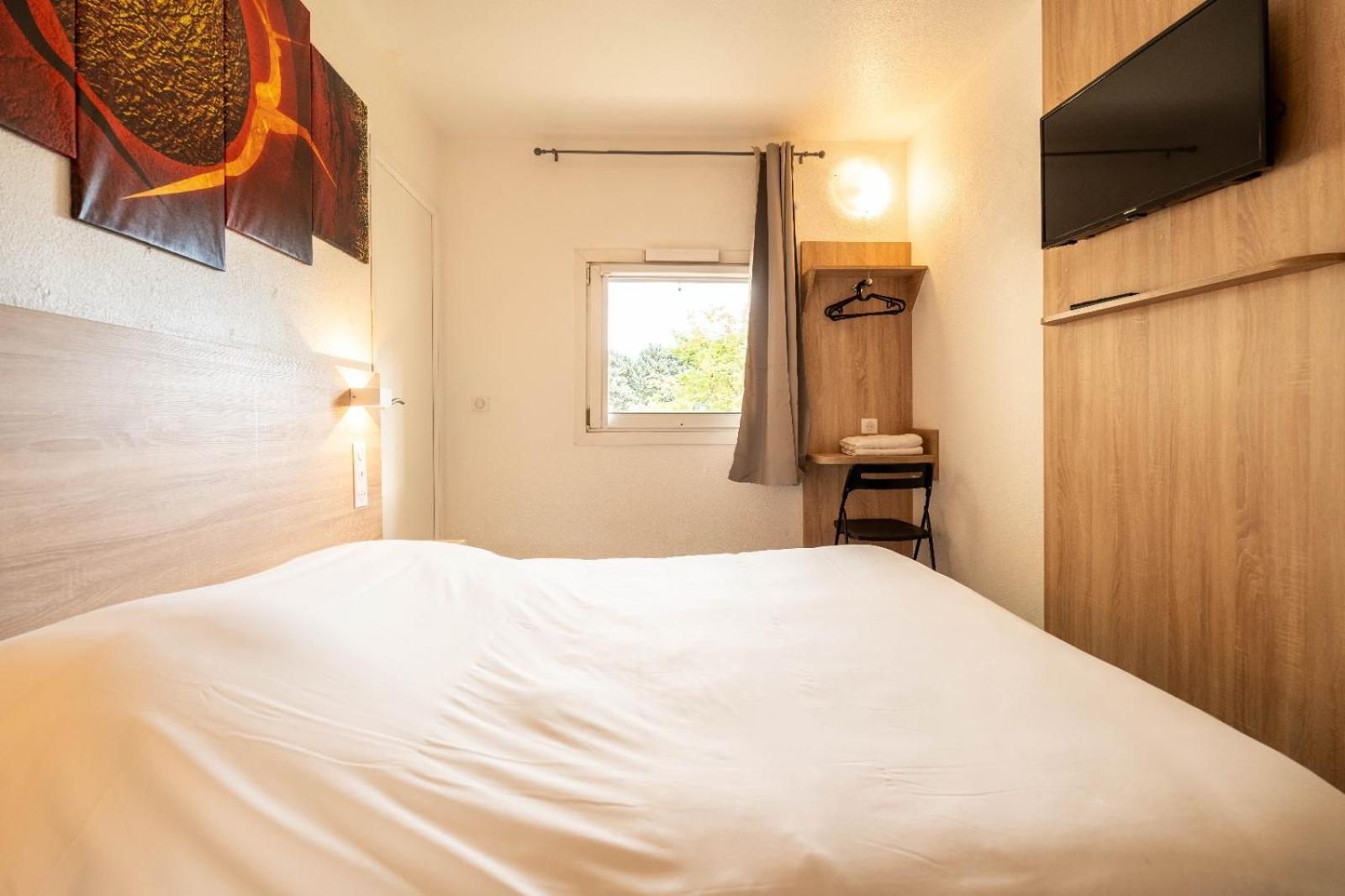 Kyriad Direct Brignoles - Provence Verte Экстерьер фото